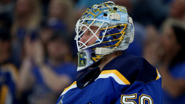 blues-jordan-binnington-game-4-scf.jpg